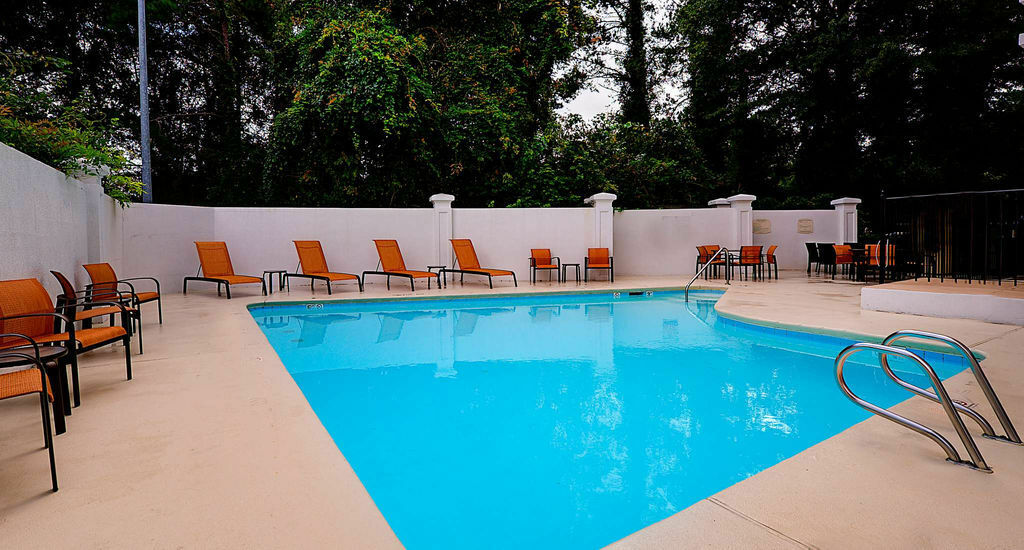 Courtyard Raleigh Crabtree Valley Exterior photo